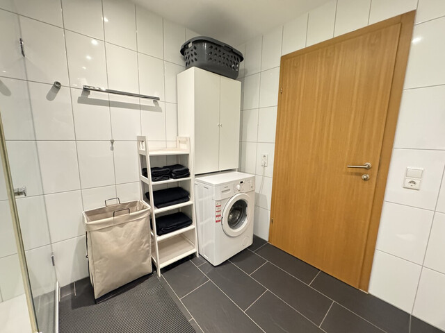 Helle, gepflegte 4-Zimmer-Wohnung mit Südwest-Terrasse in ruhiger Wohnanlage