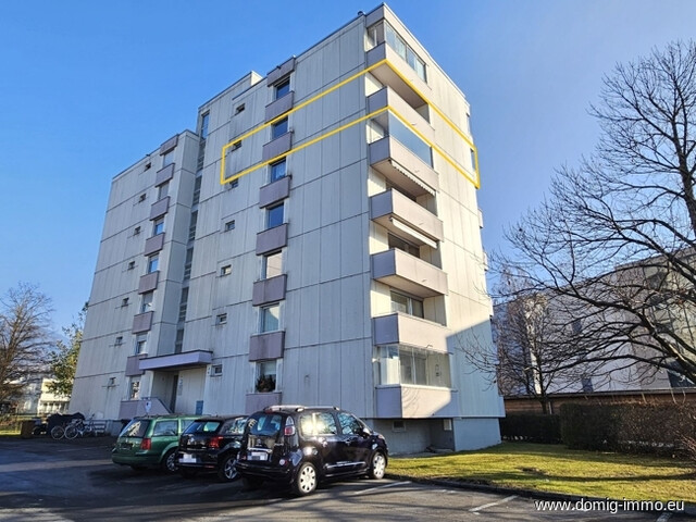 Zentral wohnen mit Weitblick – Großzügige 4,5-Zimmer-Wohnung mit drei Balkonen und Alpenpanorama