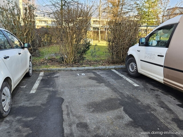 Zentral wohnen mit Weitblick – Großzügige 4,5-Zimmer-Wohnung mit drei Balkonen und Alpenpanorama