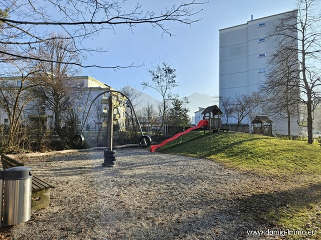 Zentral wohnen mit Weitblick – Großzügige 4,5-Zimmer-Wohnung mit drei Balkonen und Alpenpanorama