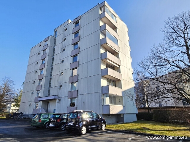 Zentral wohnen mit Weitblick – Großzügige 4,5-Zimmer-Wohnung mit drei Balkonen und Alpenpanorama