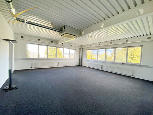 Lichtdurchflutete - Klimatisierte Bürofläche