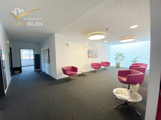 Lichtdurchflutete - Klimatisierte Bürofläche