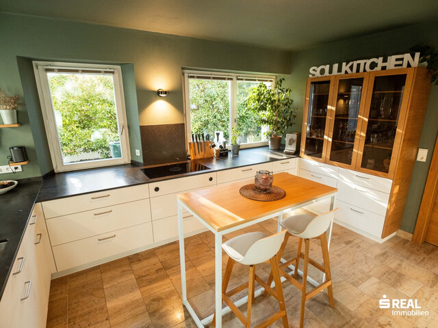 Exklusives Anwesen mit eigenem Weiher – Einmalige Villa in absoluter Ruhelage