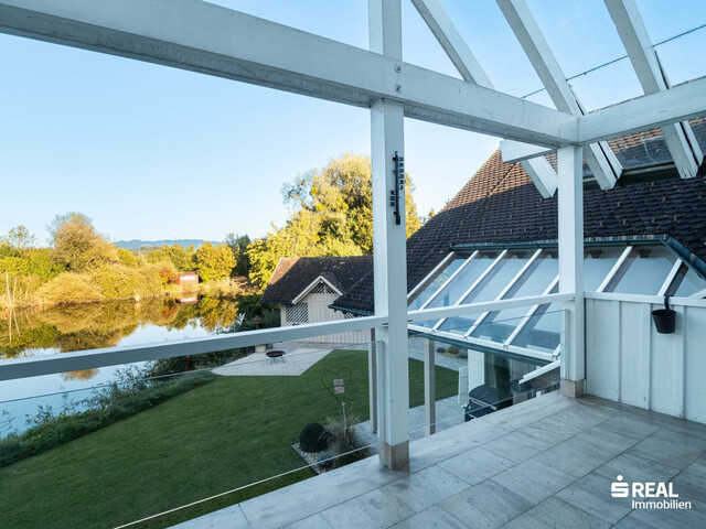 Exklusives Anwesen mit eigenem Weiher – Einmalige Villa in absoluter Ruhelage