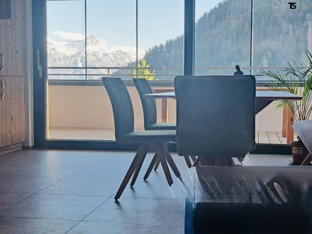 Bürserberg: neuwertige 2-Zimmer-Terrassen-Wohnung ca. 59 m² mit verglaster Panorama-Terrasse ca. 21 m² (Baujahr 2022)