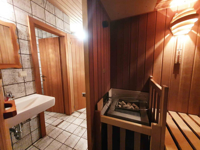 Gewerbefläche / Loft mit Sauna und Seeblick