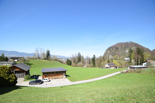  Attraktives Baugrundstück mit Hanglage – Ortsteil Schütz