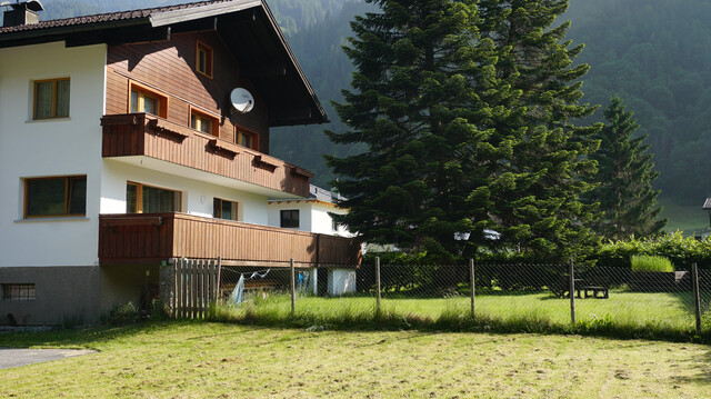 Großes Wohnhaus mit mehreren Appartements in St.Gallenkirch zu verkaufen 