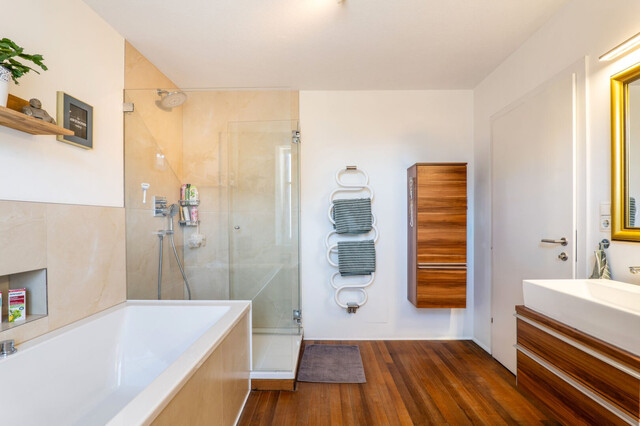 Traumhaus in Hard – Reiheneckhaus mit Terrasse, Garten & Stellplätzen