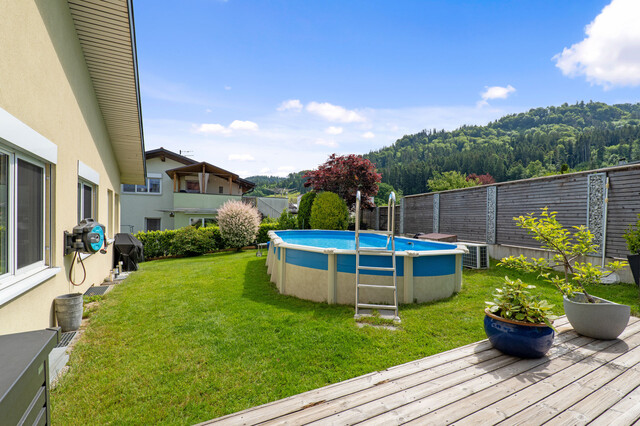 Ein-/ Zweifamilienhaus in Hörbranz -  Familienidylle im Grünen