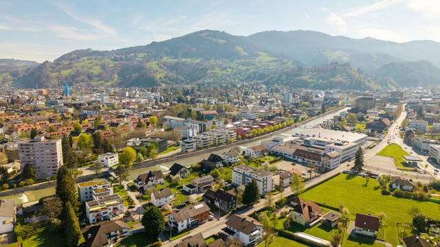 Gepflegte 4-Zi-Wohnung 111m² in Dornbirn mit 2 Balkonen, Garage & Aufzug