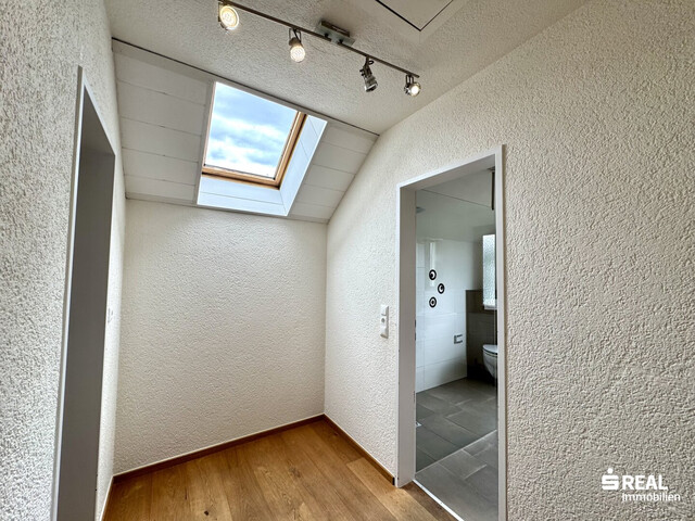 Tolle 3-Zimmer-Maisonettewohnung mit Balkon & Tiefgarage