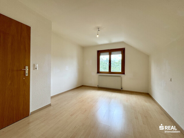 Tolle 3-Zimmer-Maisonettewohnung mit Balkon & Tiefgarage