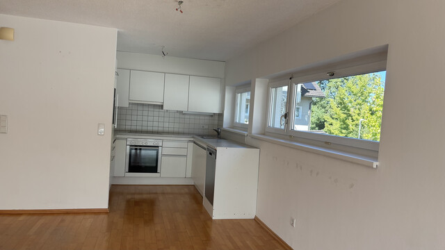 Geräumige Wohnung mit Balkon, Abstellraum, Keller, Tiefgaragenplatz und Fahrradabstellraum in Top-Lage!