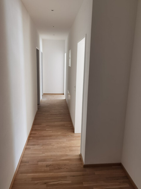 Helle 3-Zimmer-Wohnung mit Gartenanteil in Schlins