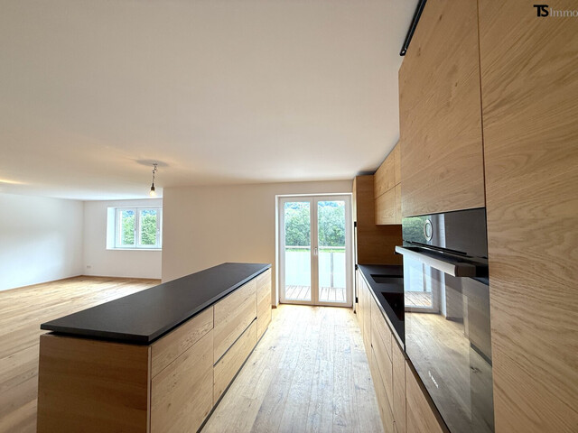 Tschagguns: 5-Zimmer-Maisonette-Wohnung ca. 141 m2 Wohnfläche mit Terrasse ca. 16 m2 und Balkon ca. 4,5 m2