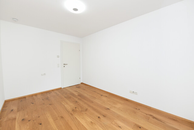 Neuwertige 3 Zimmer Wohnung mit großer Terrasse in Meiningen