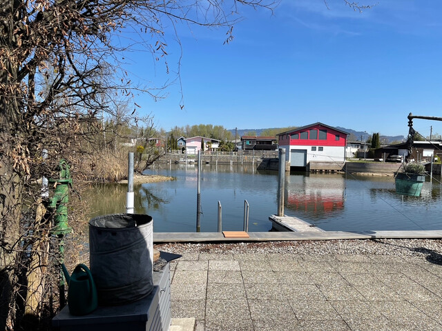 Exklusives Ferienhaus in erster Reihe direkt am Bodensee zu verkaufen!