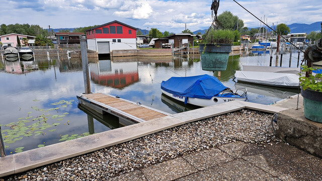 Exklusives Ferienhaus in erster Reihe direkt am Bodensee zu verkaufen!