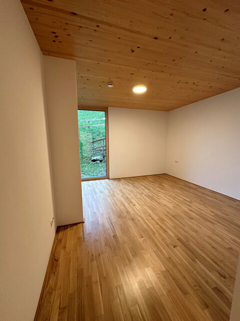 Helle neuwertige 2-Zimmergartenwohnung ab 01.01.2026 zu vermieten