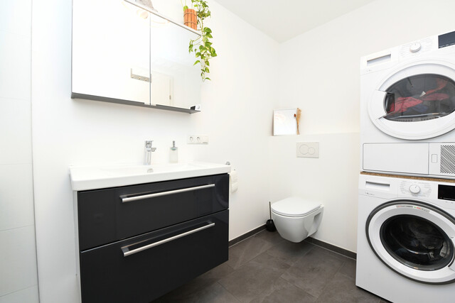 Moderne 3-Zimmer-Wohnung mit großem Garten und Terrasse