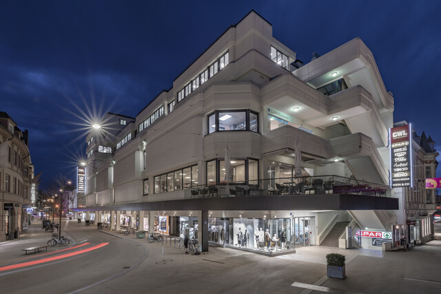 Kleines Geschäftslokal im Kaufhaus GWL in Bregenz, Super-Lage neu zu vermieten