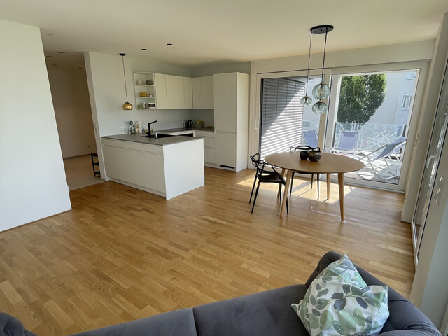 Schöne helle 3-Zimmer-Wohnung (provisionsfrei)