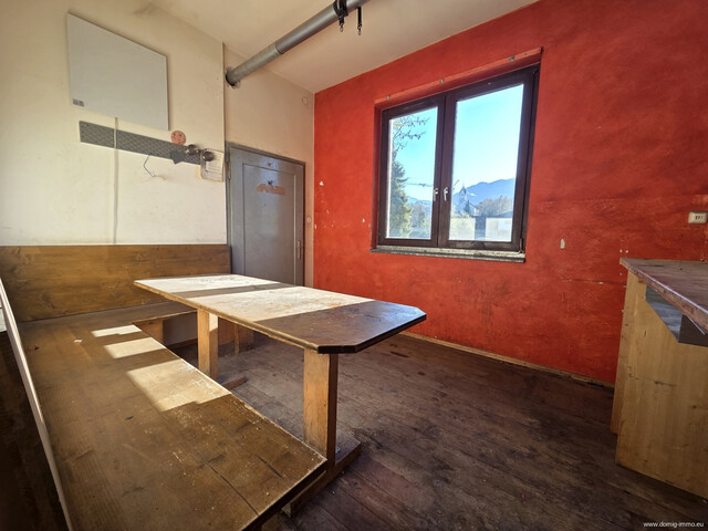 Vielseitige Werkstatthalle mit großzügigen Lagerflächen in Sulz zu vermieten