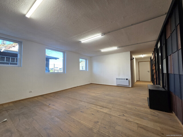 Vielseitige Werkstatthalle mit großzügigen Lagerflächen in Sulz zu vermieten