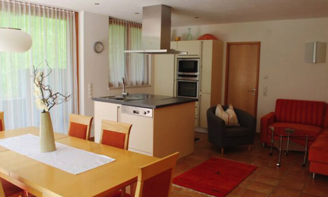 Alpines Design-Juwel im Brandnertal: Etabliertes 4-Sterne-Garni-Hotel in absoluter Spitzenlage zu verkaufen - Mitarbeiterhaus und Verkaufslokal inklusive!
