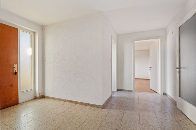 sanierungsbedürftiges Juwel in Lochau: großes Haus mit Seeblick und Garten!