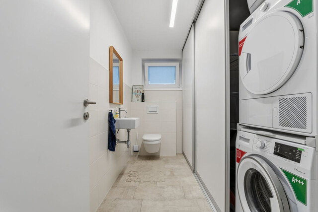 Hohenems: moderne Dachgeschosswohnung mit über 100m² Wohnfläche und ca. 90m² Terasse!