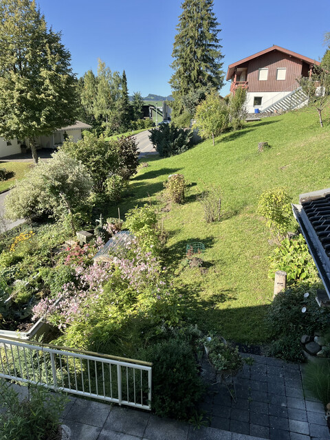 Einfamilienhaus mit herrlichem Bergblick, Kaminzimmer & großem Garten