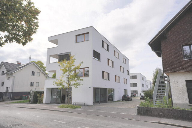Neuwertige 2-Zimmer-Wohnung mit  großem Garten und Terrasse 
