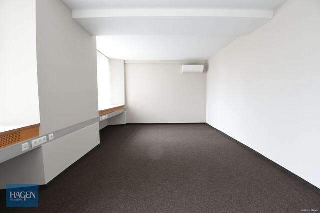 Office am Schlossplatz - Historisches Bürogebäude im Altstadtkern von Hohenems! Büro/Praxis Top 1