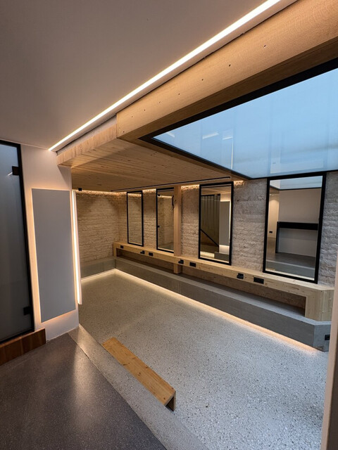 Exklusive 7-Zimmer-Gartenwohnung mit Pool & vielen Extras