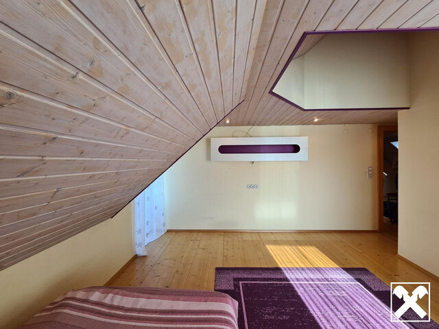 Zweifamilienhaus mit separaten Eingängen