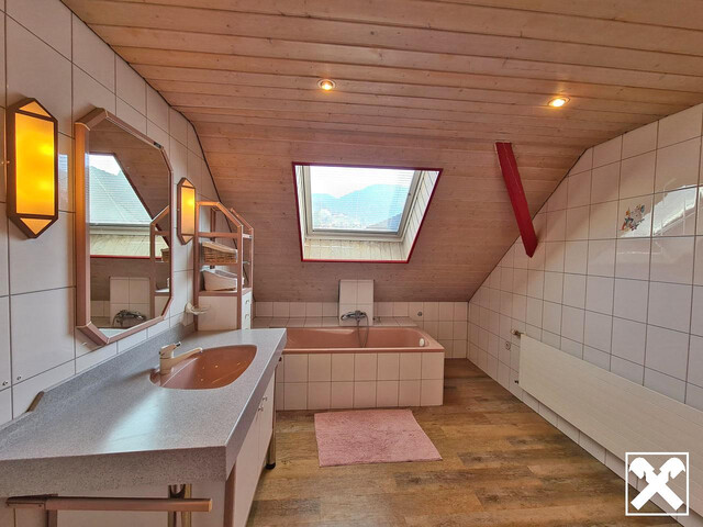 Zweifamilienhaus mit separaten Eingängen