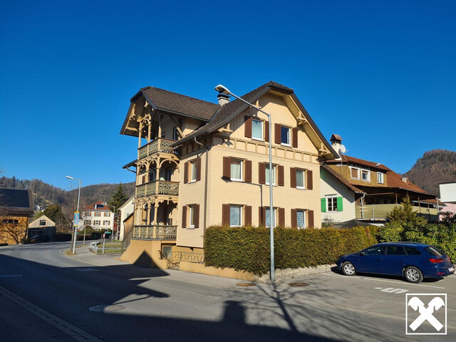 Zweifamilienhaus mit separaten Eingängen