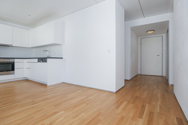 Luxuriös wohnen: 4-Zimmer-Maisonette-Wohnung mit Paketanlage und Services