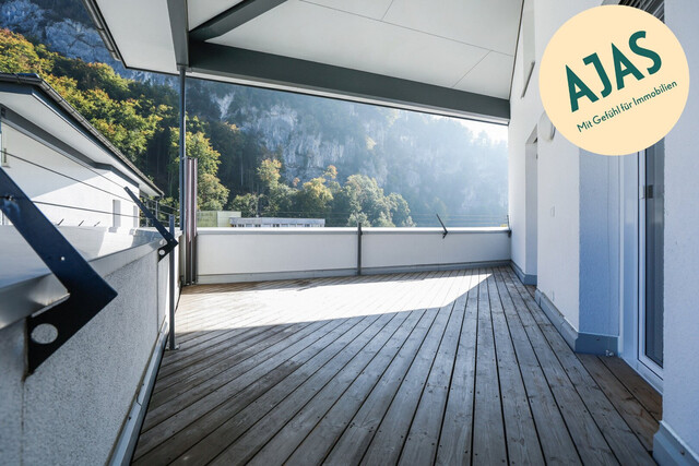 Luxuriös wohnen: 4-Zimmer-Maisonette-Wohnung mit Paketanlage und Services