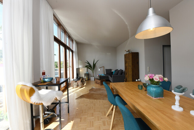 Zentral gelegene 2-Zimmer Dachgeschosswohnung