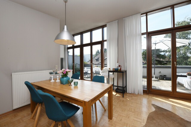 Zentral gelegene 2-Zimmer Dachgeschosswohnung