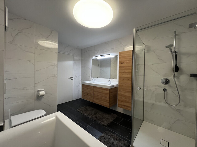 Neuwertige 4 Zimmer-Wohnung mit Garten in Fußach