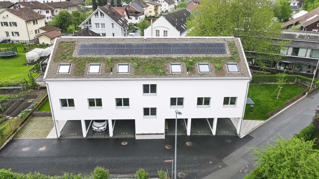 Schöne 3-Zi-Wohnung mit Garten & Balkon.