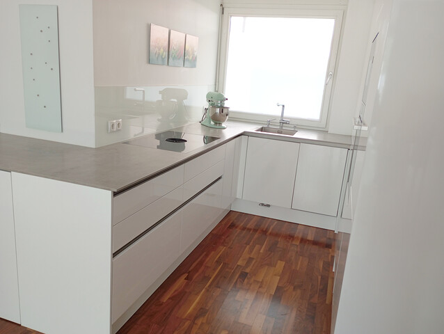 Schöne 2 Zimmer Erdgeschoss Whg  +  20m² Wintergarten 