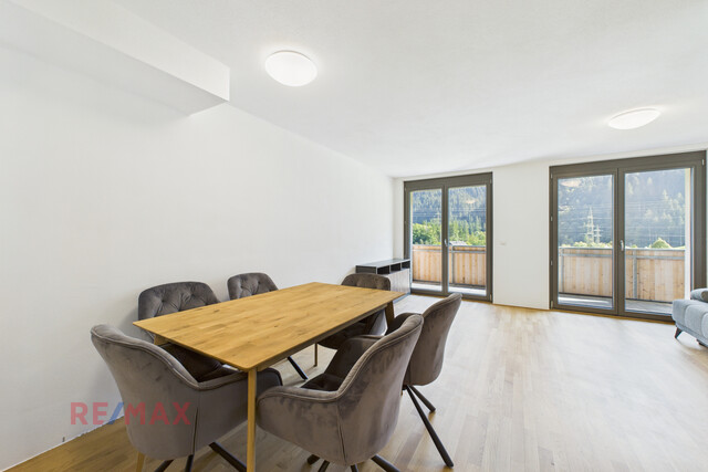 Alpenfeeling auf zwei Etagen – Maisonettewohnung mit Bergblick in Dalaas