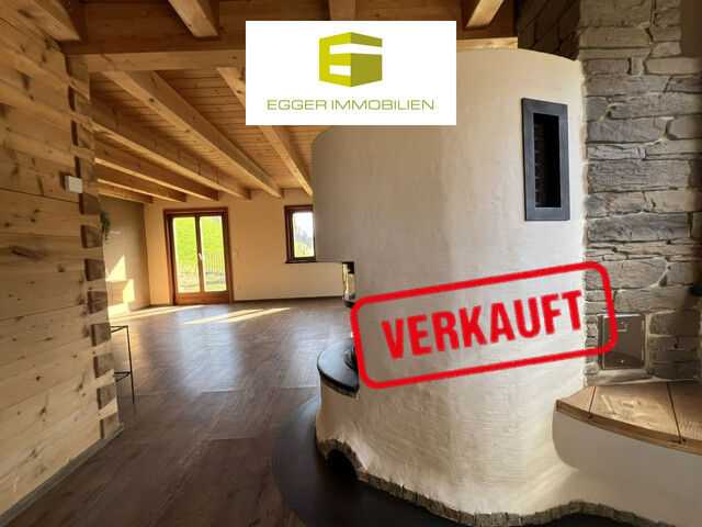 GEMÜTLICHES HOLZHAUS MIT FANTASTISCHEM AUSBLICK