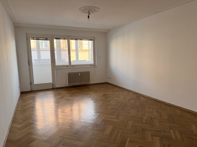 Moderne 4-Zimmer-Wohnung mit Loggia und Einbauküche in 1160 Wien, 97m², 1.995€ Miete